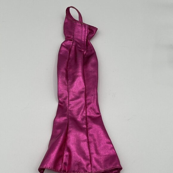 Movie Star Awards Night Red Carpet Barbie Dress 2009 Mattel - Picture 6 of 9